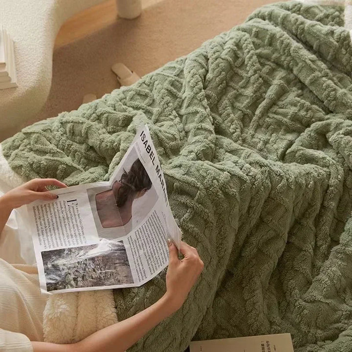 BowLift | Thick Lambswool Winter Fleece Blanket - LuxyCozy
