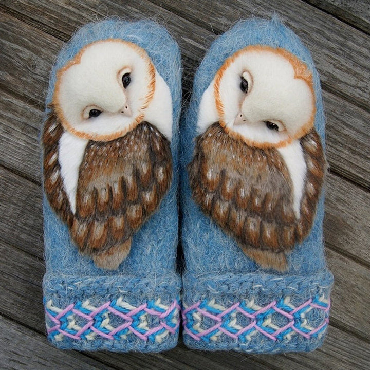 BowLift | Hand Knitted Wool Nordic Mittens With Owls