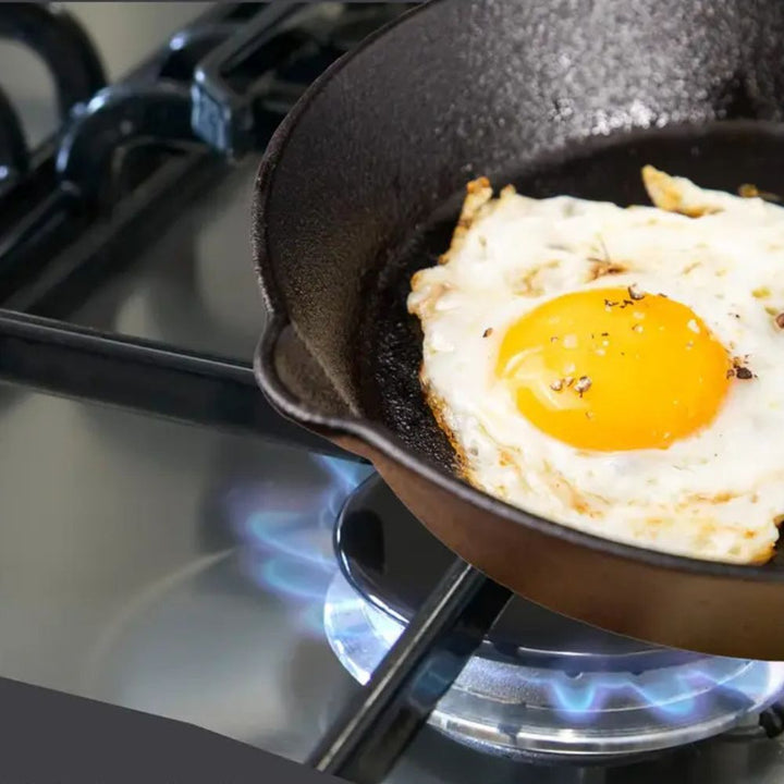 BowLift | Black Cast Iron Frying Pan