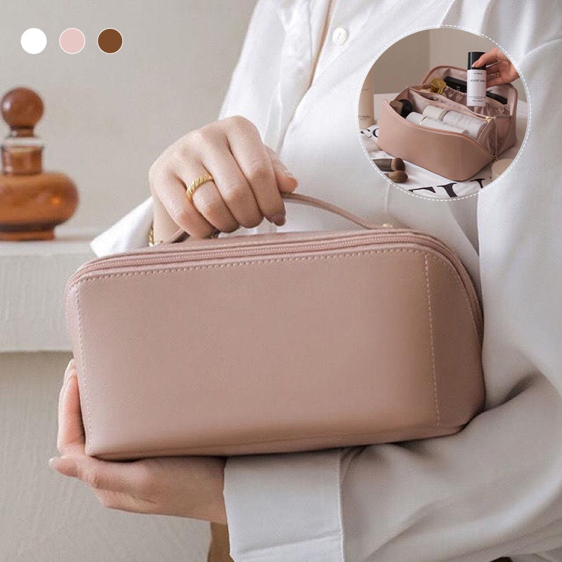 Portable travel cosmetic bag made of PU | Bowlift