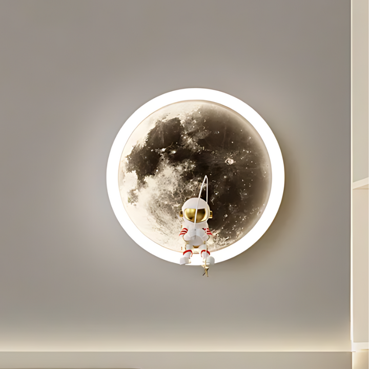 BowLift | LED Wall Lamp Moon Astronaut