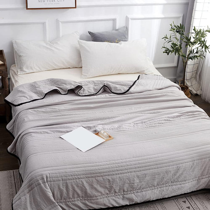 BowLift | EverChill Cooling Blanket for Hot Sleepers