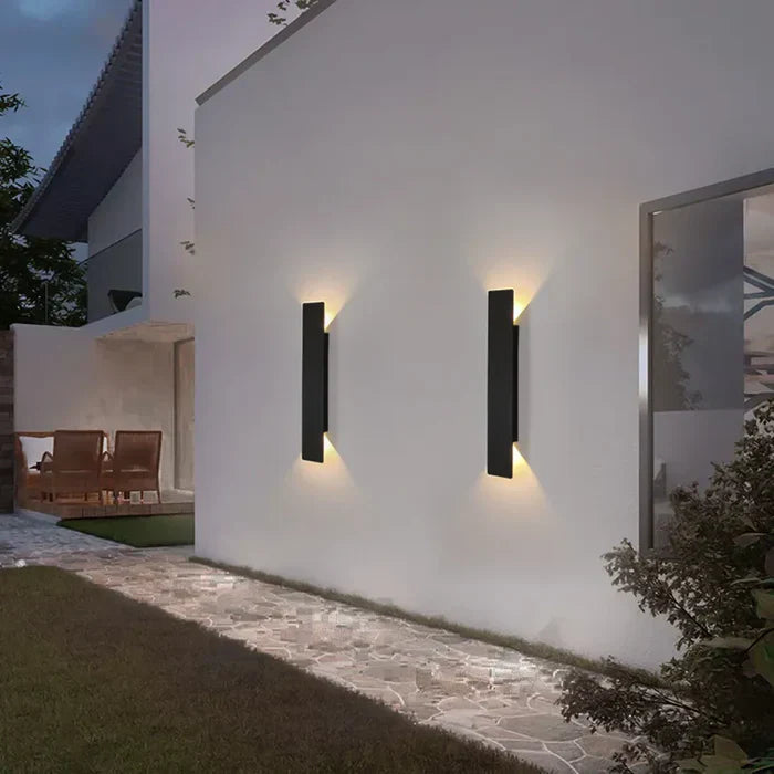 StormGlow Light - Weatherproof LED Outdoor Wall Lamp Bowlift