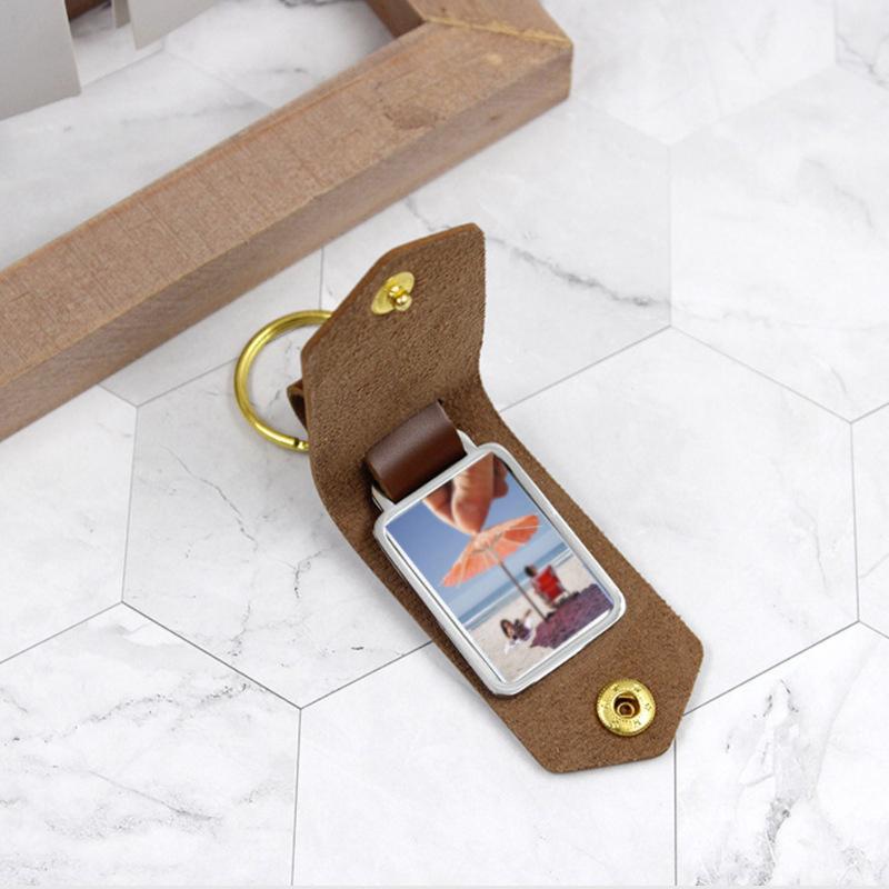 BowLift | Leather keychain with family photo