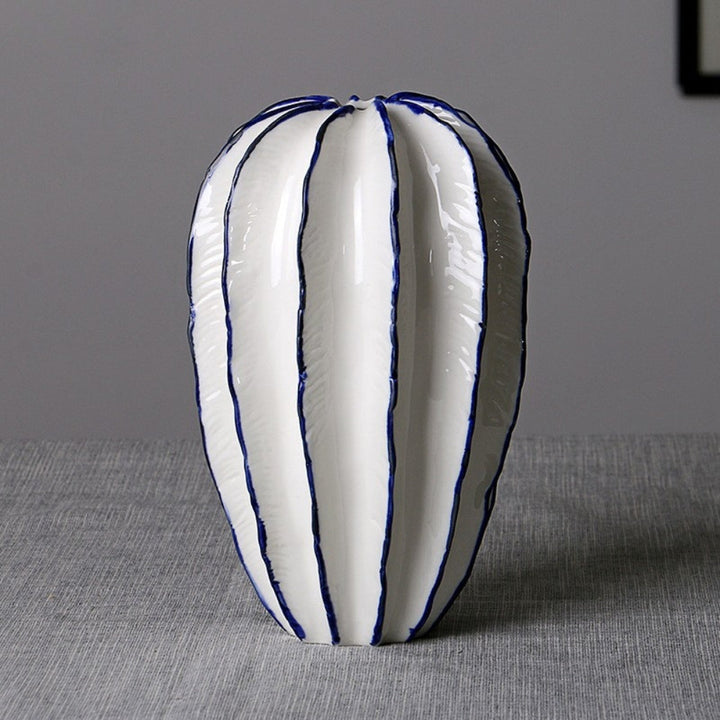 BowLift | Star Fruit Inspired Ceramic Vase