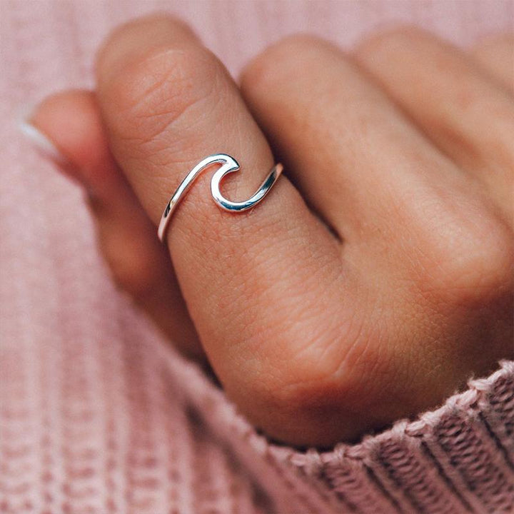 BowLift | Simple Wave Ring