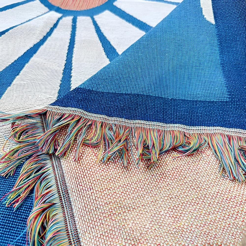 BowLift | Cozy Daisy Woven Throw