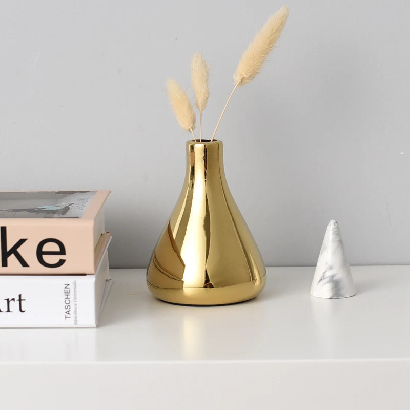 BowLift | Nordic Style Gold Ceramic Vase – Elegant Dry Flower and Water Plant Display