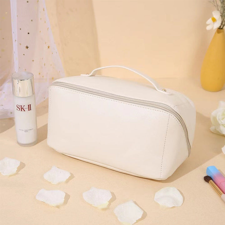 BowLift | Portable Travel Cosmetic Bag Made of Leather