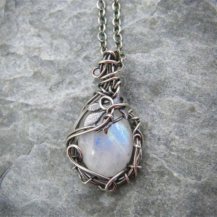 BowLift | Retro Moonstone Necklace - Selene
