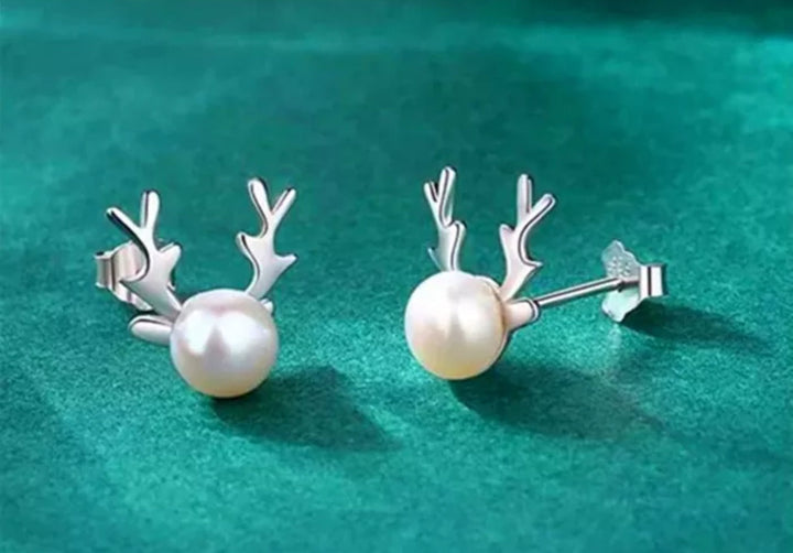 BowLift | Pearl Reindeer Earrings