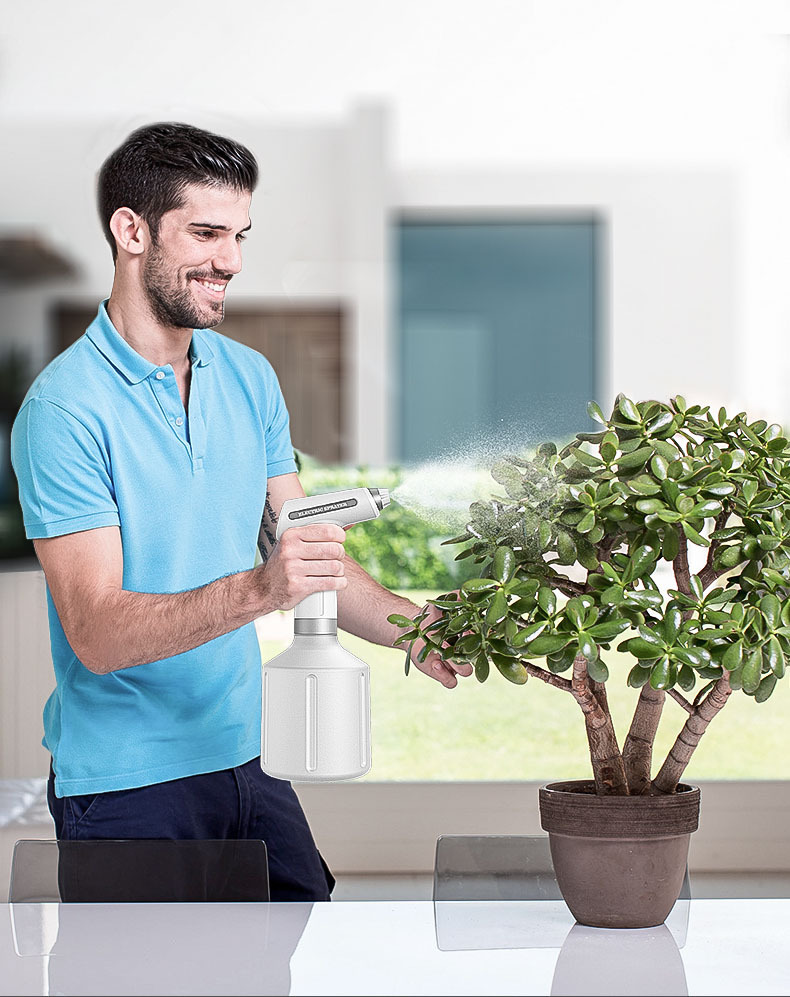 BowLift | Electric Spray Mist Sprayer for Plant Care – Rechargeable and Handy