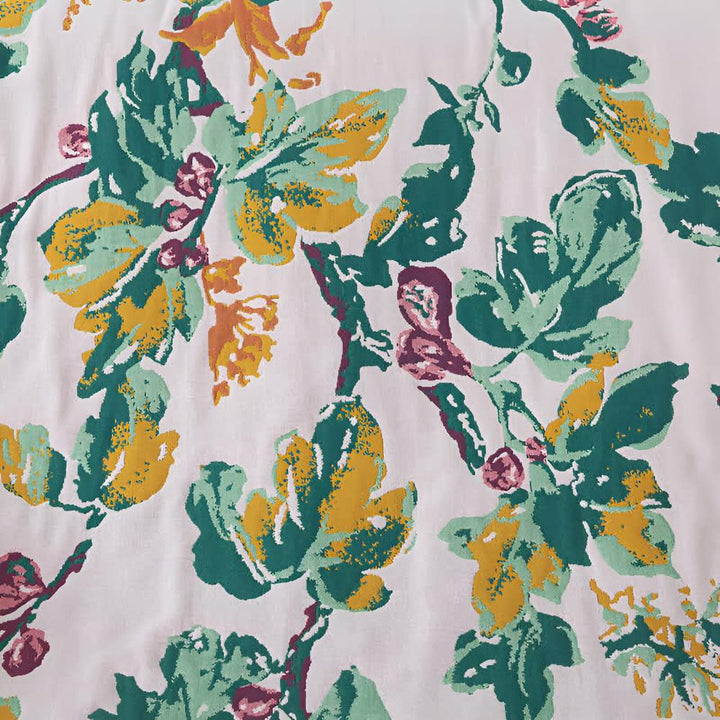 BowLift | Nature’s Embrace Floral Bath Towel