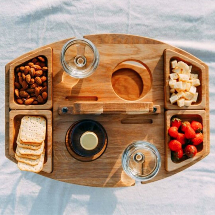 BowLift | Compact picnic table with wooden bottle holder