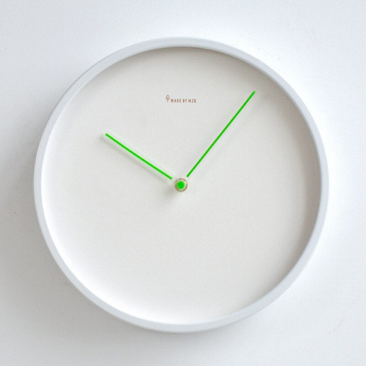 BowLift | Minimalistic Scandinavian Wall Clock