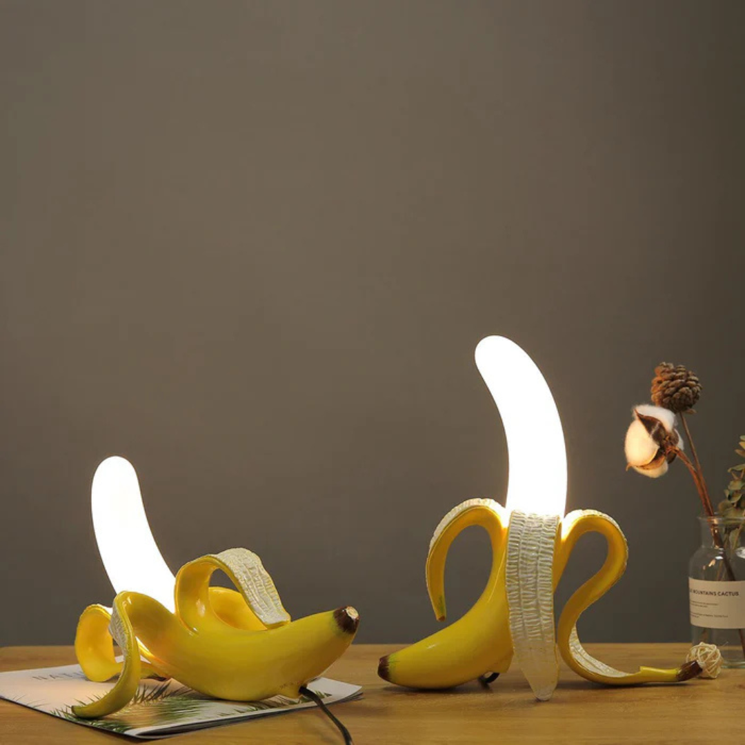 BowLift | Golden Banana LED Table Lamp