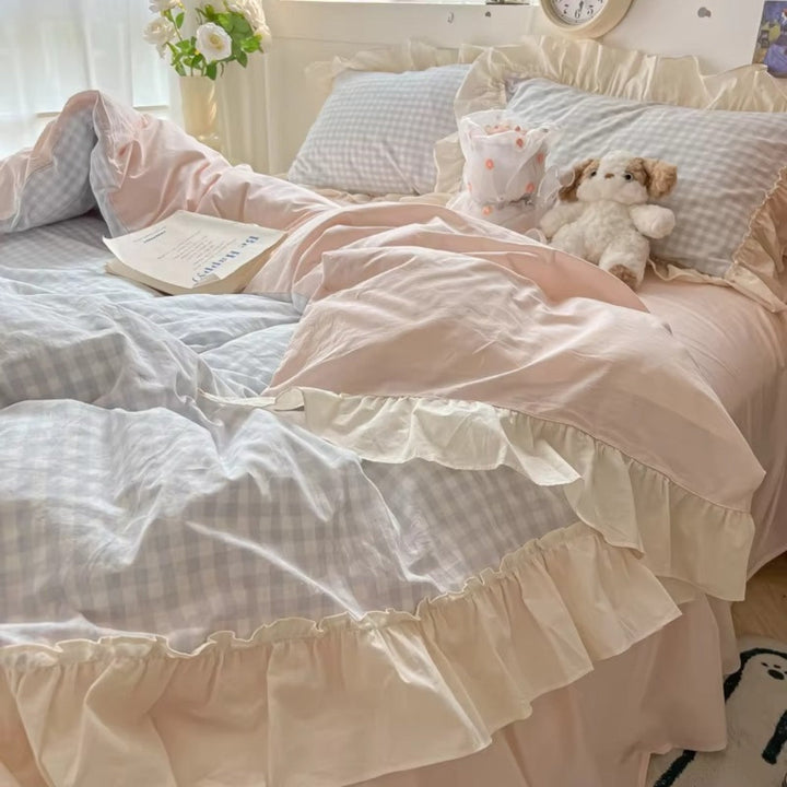 BowLift | Gingham Check Ruffled Edges Bedding Set