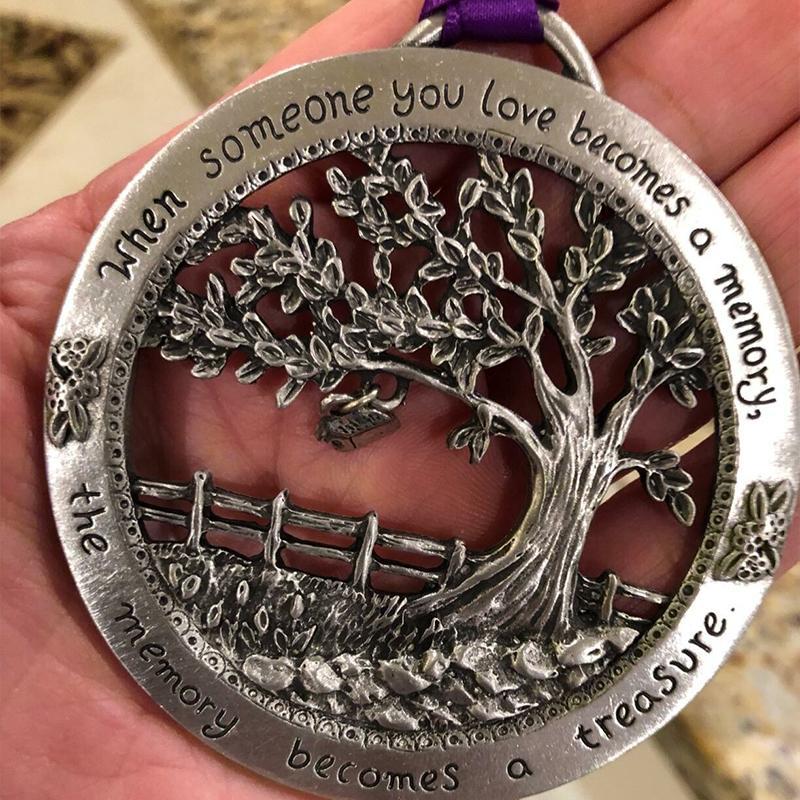 BowLift | "When Someone You Love Becomes a Memory" - Merry Christmas Memorial Ornament