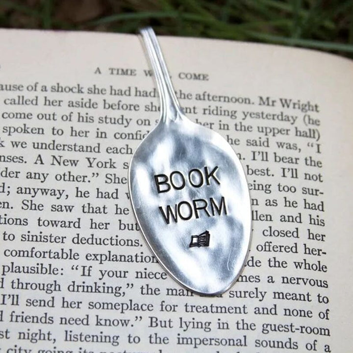 BowLift | Funny Spoon Bookmark - perfect gift for a bookworm