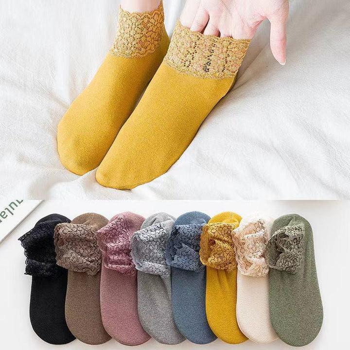 BowLift | New warm socks with stylish lace