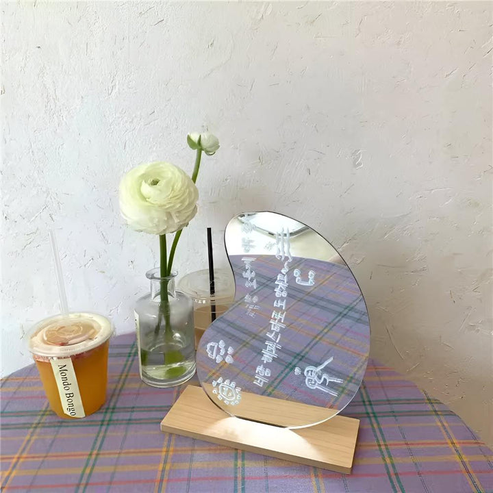 BowLift | Chic Curves Mirror