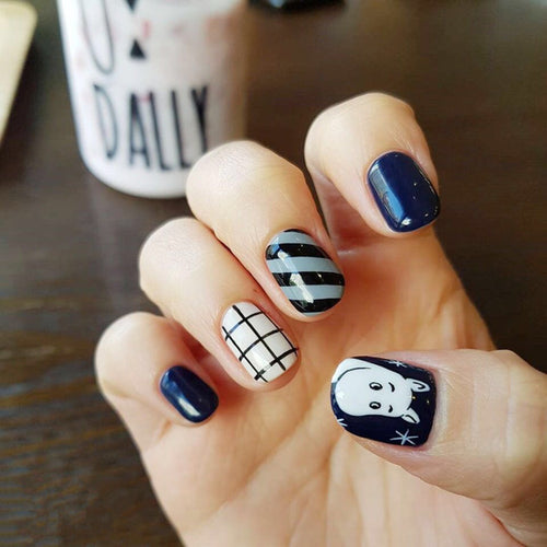 Artistic Press-On Nail Set with Unique Patterns