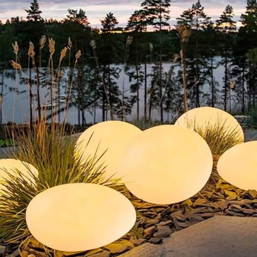 BowLift | Modern Outdoor Lighting with Remote