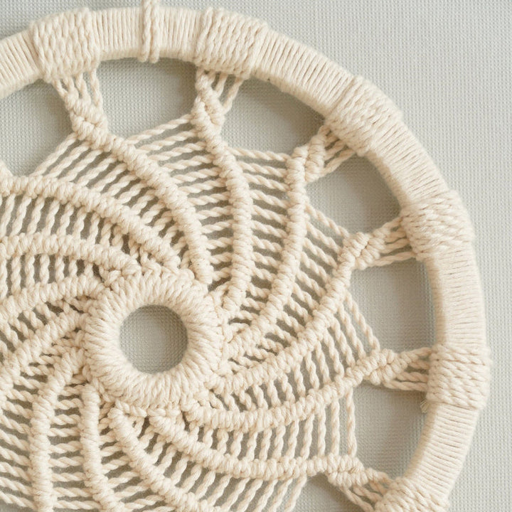 BowLift | Nordic Style Circular Hand-Woven Wall Tapestry with Leaf Pattern