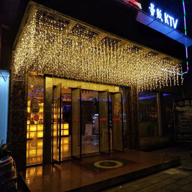 BowLift | LED Starry Sky Icicle Light String – Decorative Light Curtains for Christmas and Garden