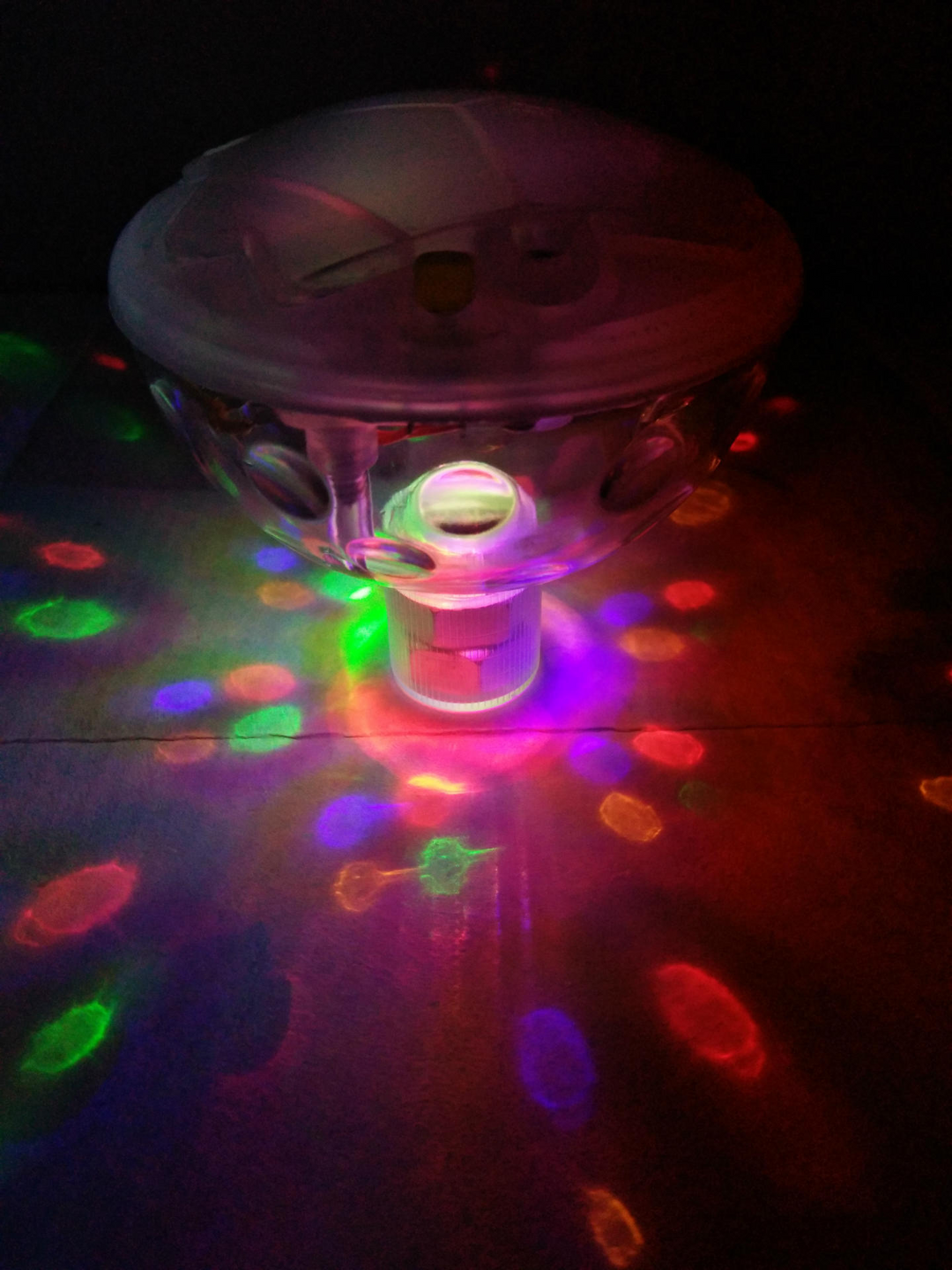 BowLift | LED Floating Bathtub Lamp – Waterproof Underwater Light for Bath, Pool, and Party