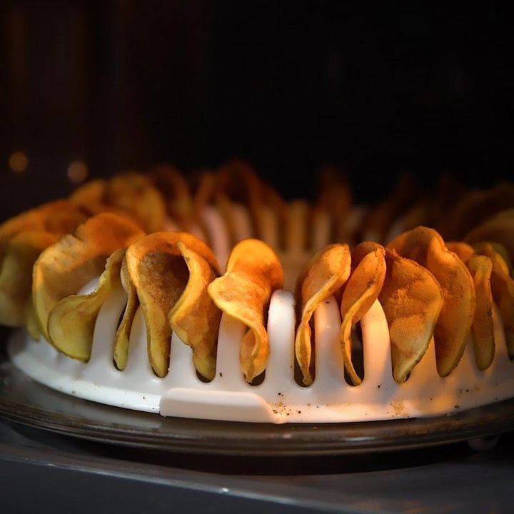 BowLift | Microwave oven baked potato chips