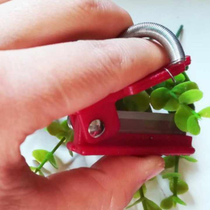 GardenGrip Tool – Easy Vegetable and Fruit Picking Bowlift