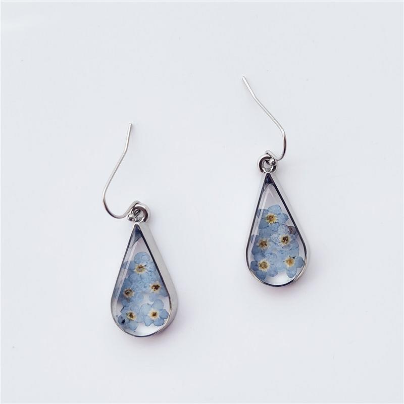 BowLift | Teardrop Resin Earrings