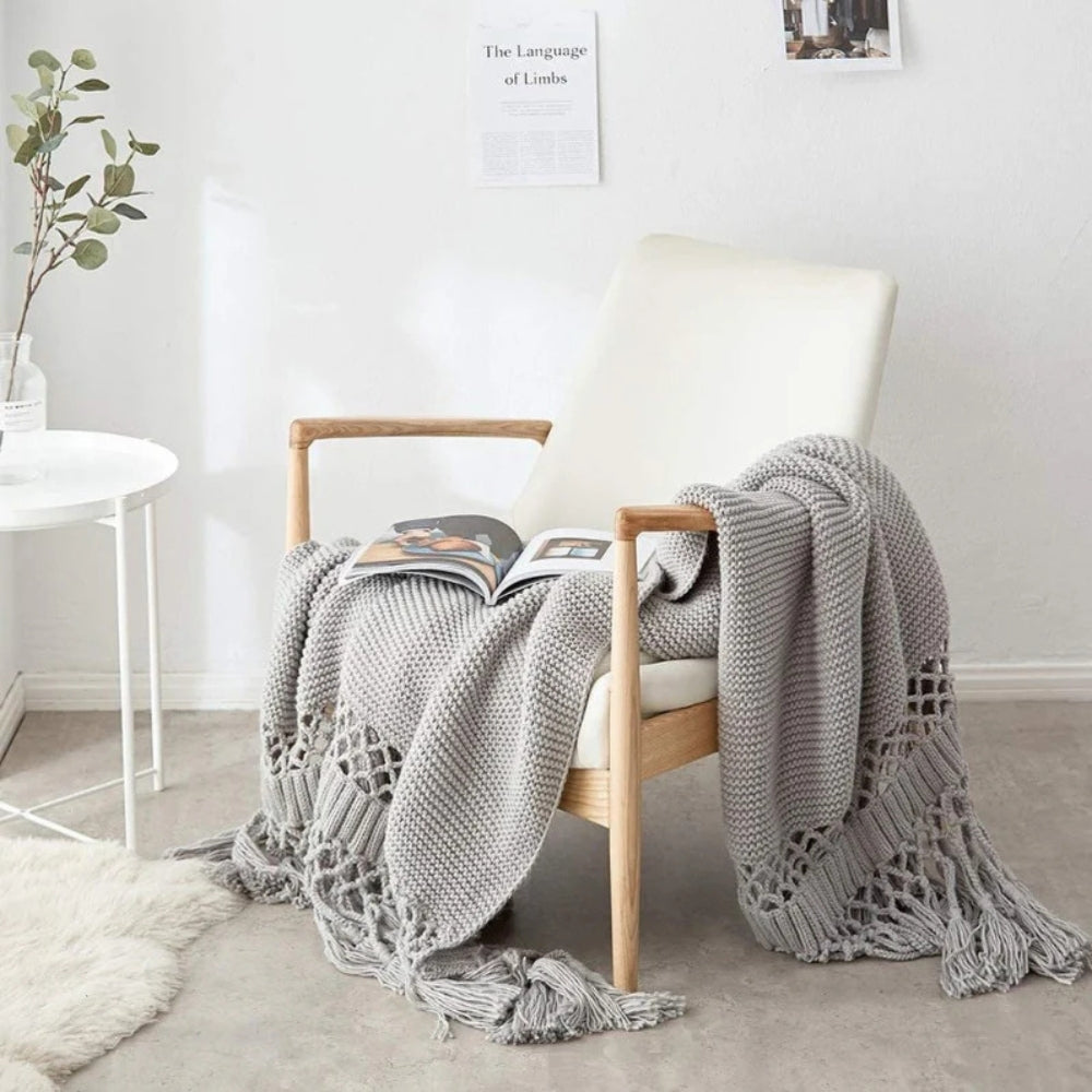 BowLift | Snug Knit Woven Tassel Blanket