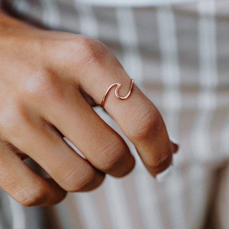BowLift | Simple Wave Ring