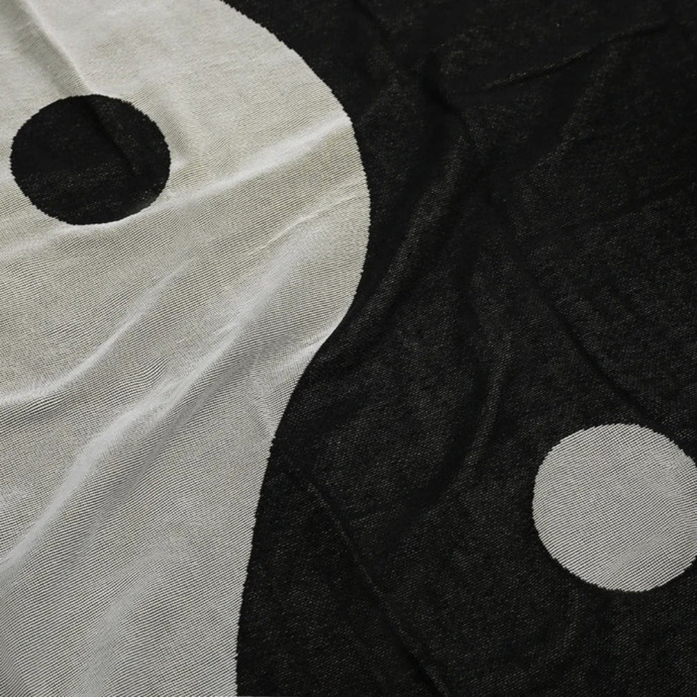 BowLift | Artistic Yin Yang Tapestry Throw Blanket