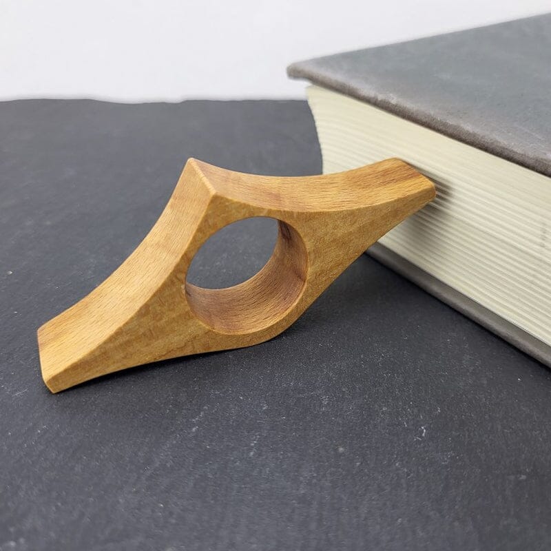 BowLift | Book reading tool made of solid wood