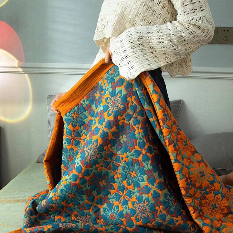 BowLift | & Blue Pattern Six-layer Cotton Quilt - TerraLoom