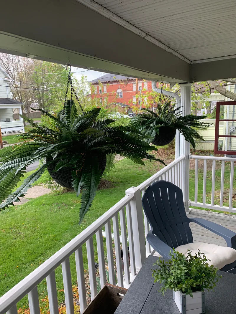 BowLift | Lifelike Greenery Decor Fern