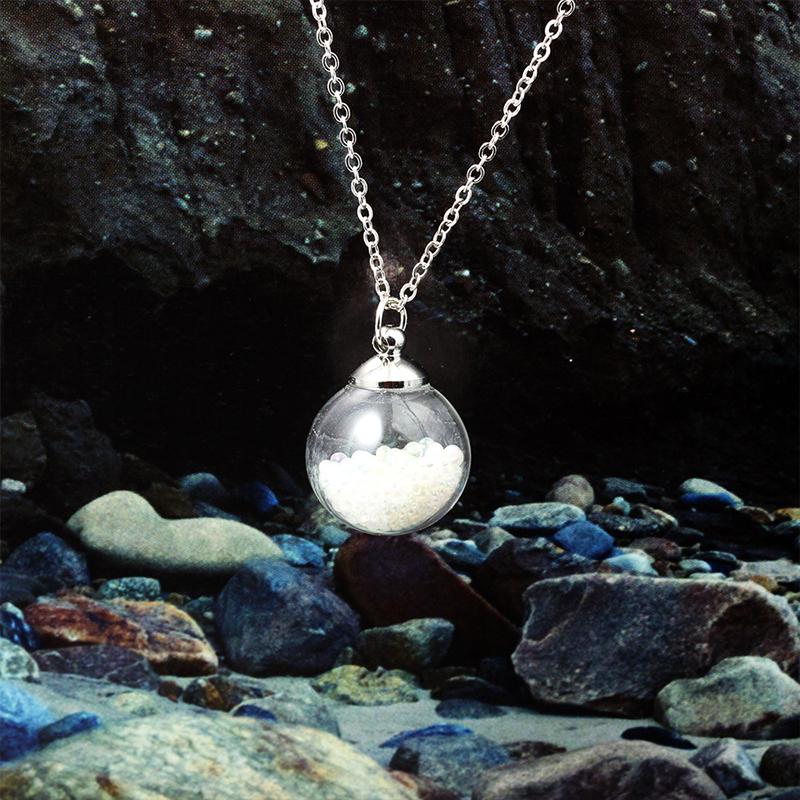 BowLift | Ball Pendant Necklace