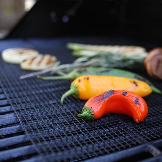 BowLift | Non-stick BBQ Grill Mat