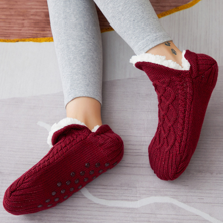 BowLift | V neck Cozy Socks Slippers