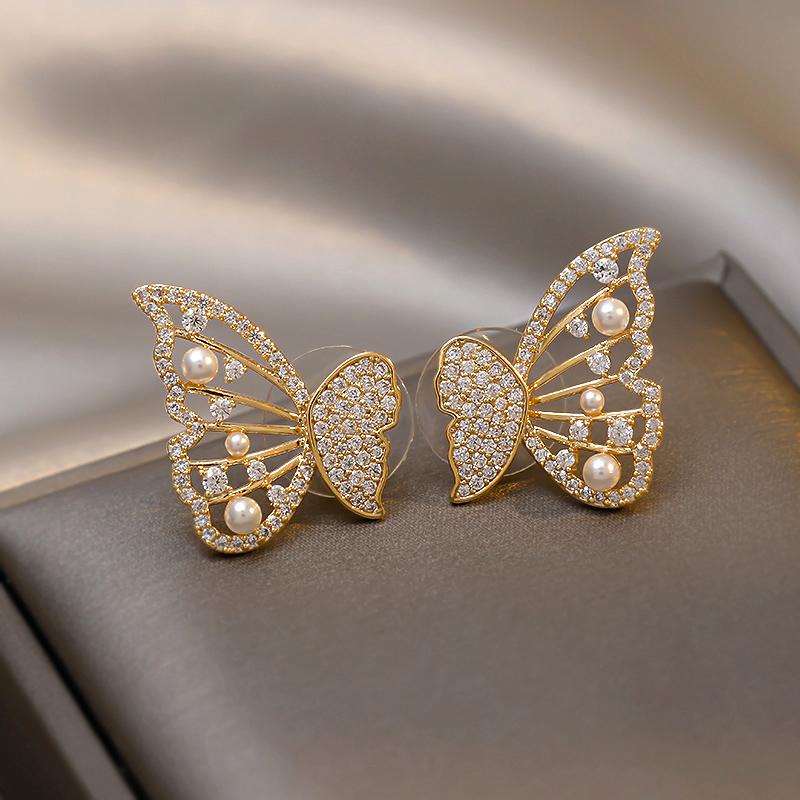BowLift | Butterfly earrings with pearls and diamonds