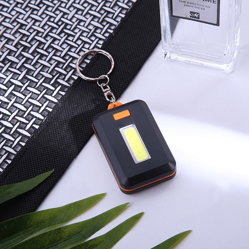 BowLift | Mini LED Flashlight Keychain