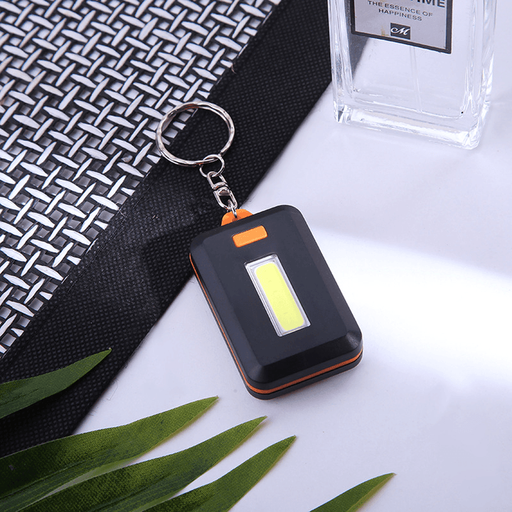 BowLift | Mini LED Flashlight Keychain