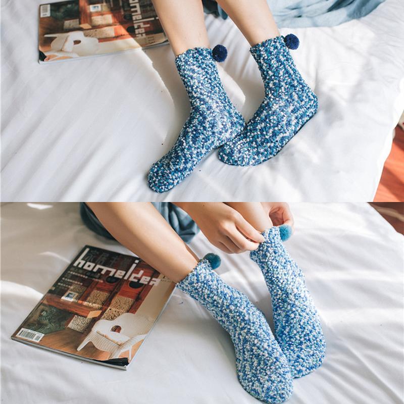BowLift | Pom Pom Cupcake Socks