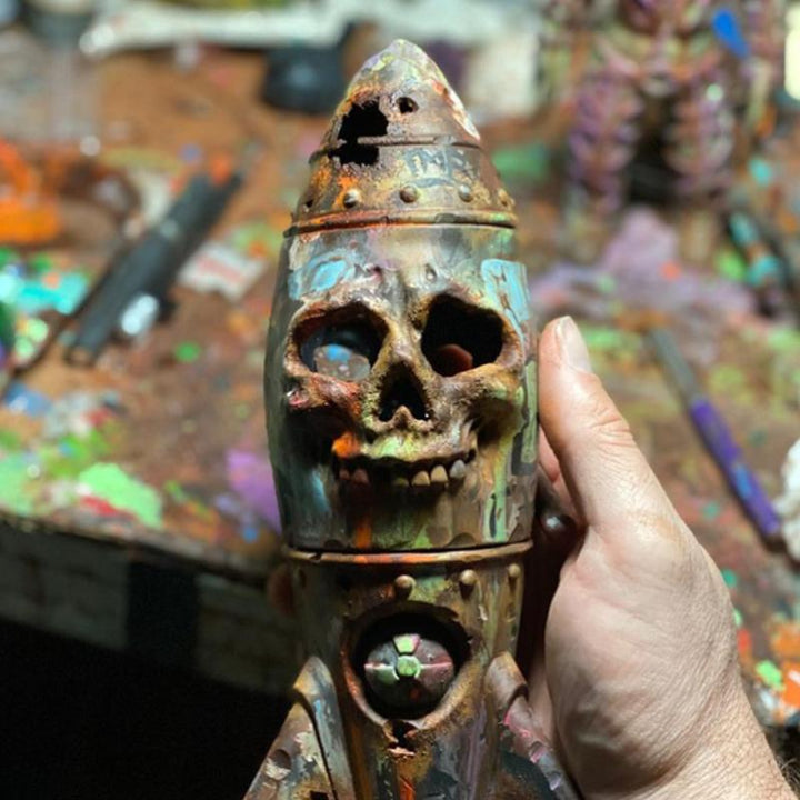 BowLift | Resin Skull Bomb Ornament