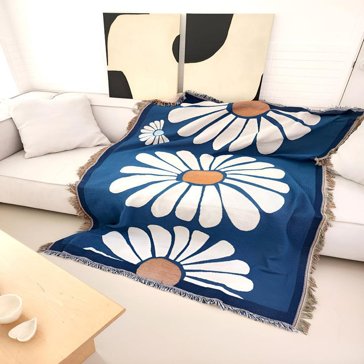 BowLift | Cozy Daisy Woven Throw