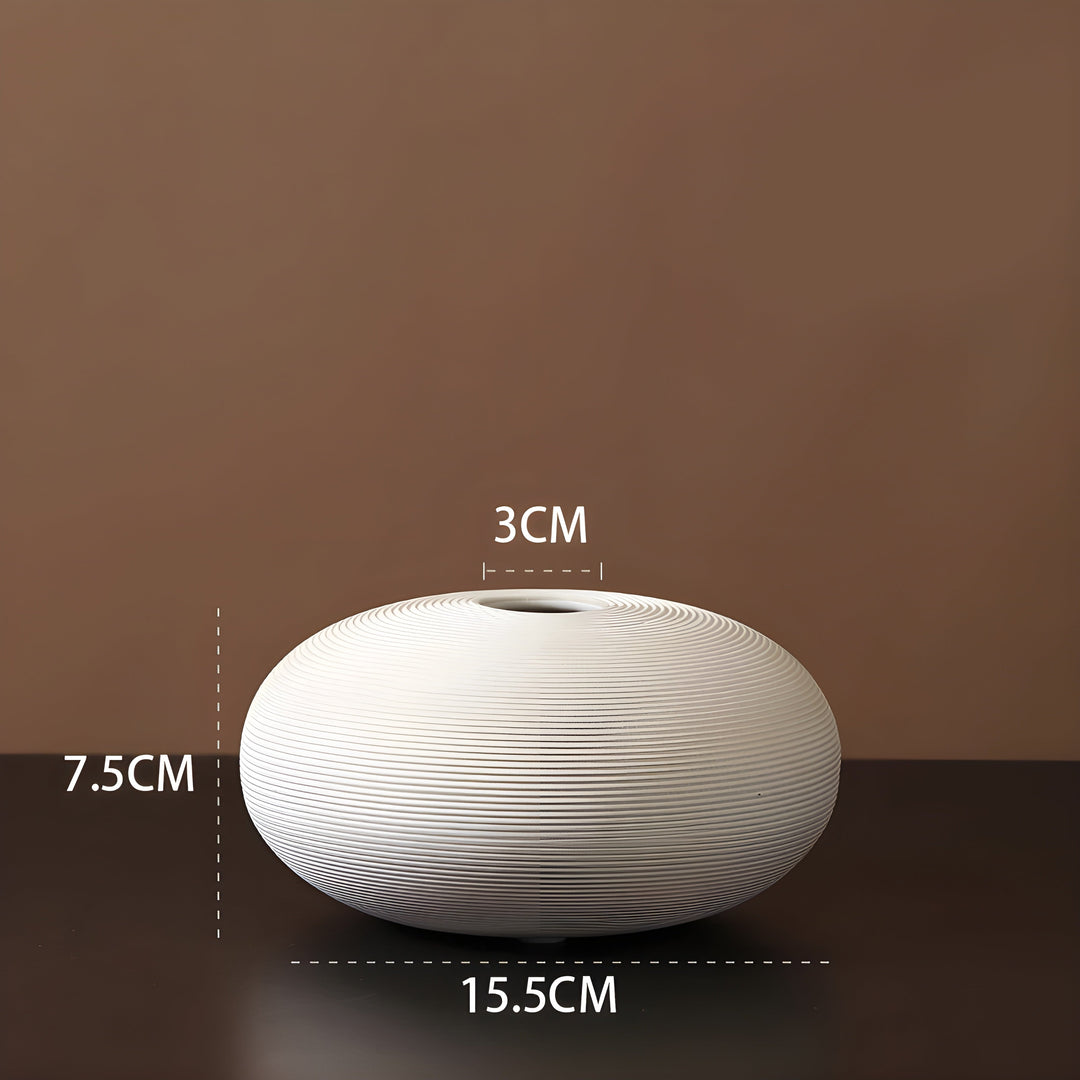 BowLift | Minimalistic Handcrafted Ceramic Zen Vase