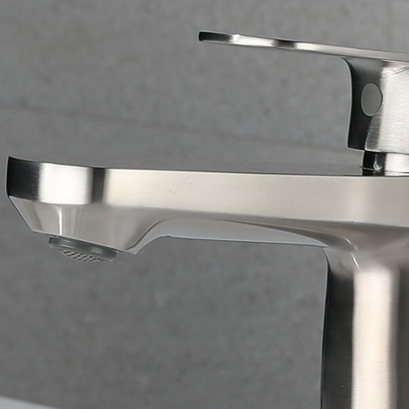 BowLift | Square 1-Handle Basin Faucet 1 Hole Basin Faucet